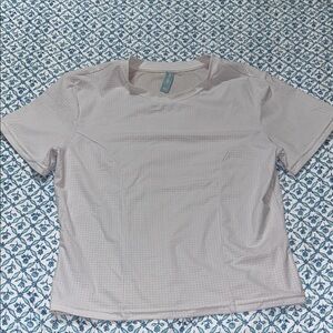 The Southern Shirt Company Light Gray Short Sleeve Tee